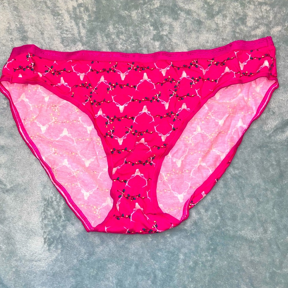 NWOT Victoria’s Secret high cut bikini brief